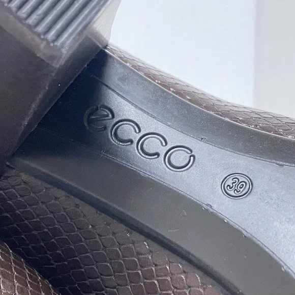 Ecco Danish Design Snake Embossed Leather Heel Bootie Brown Women's 39 US 8/8.5 - Picture 12 of 12